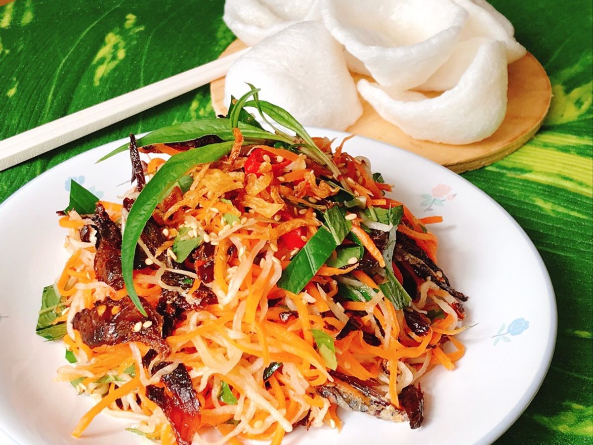 Gỏi Khô Cá Chỉ Vàng Cà Rốt Củ Cải Trắng
