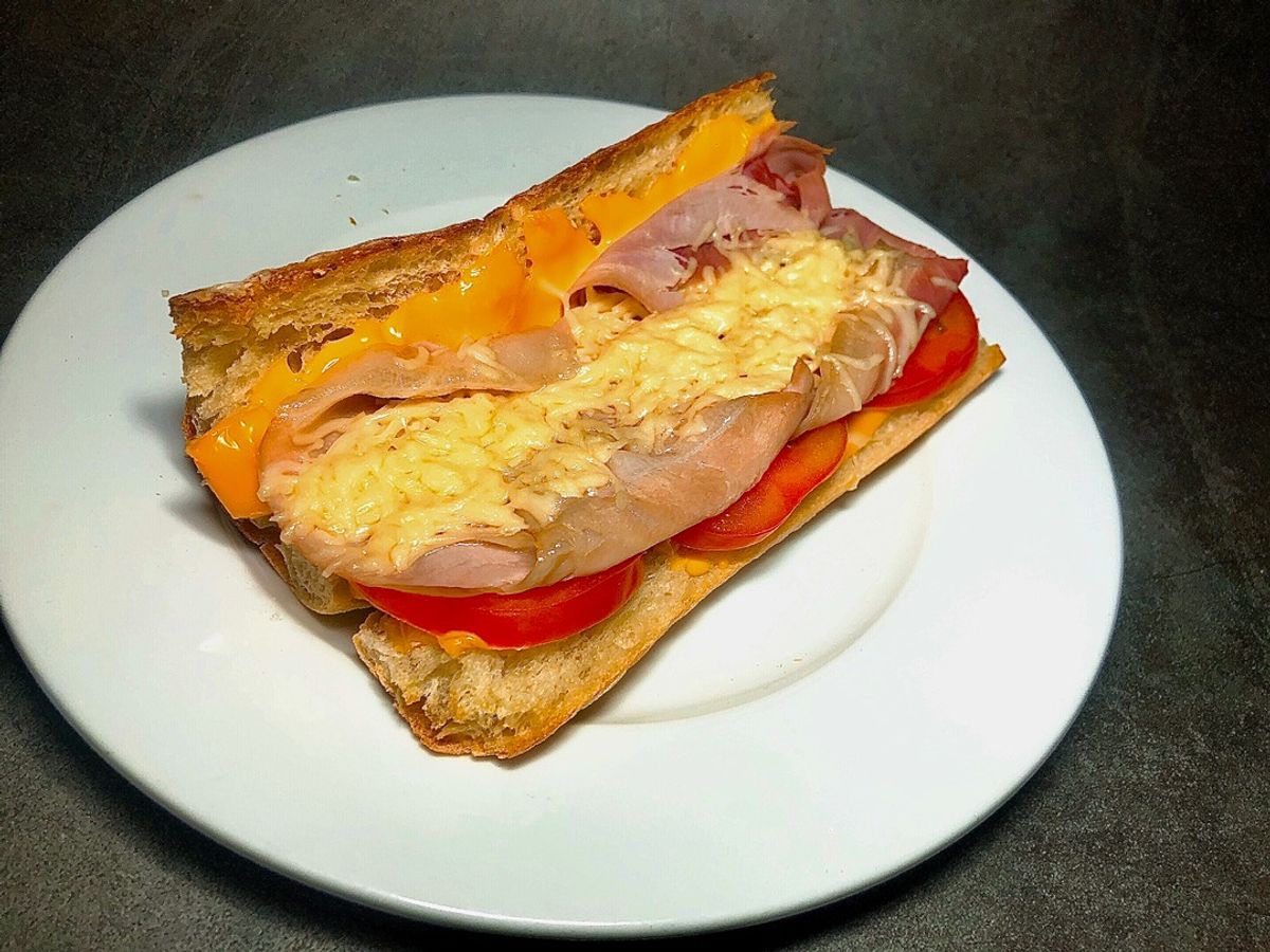 Bánh Mì Double Cheese Siêu Nhanh Với Thịt Nguội
