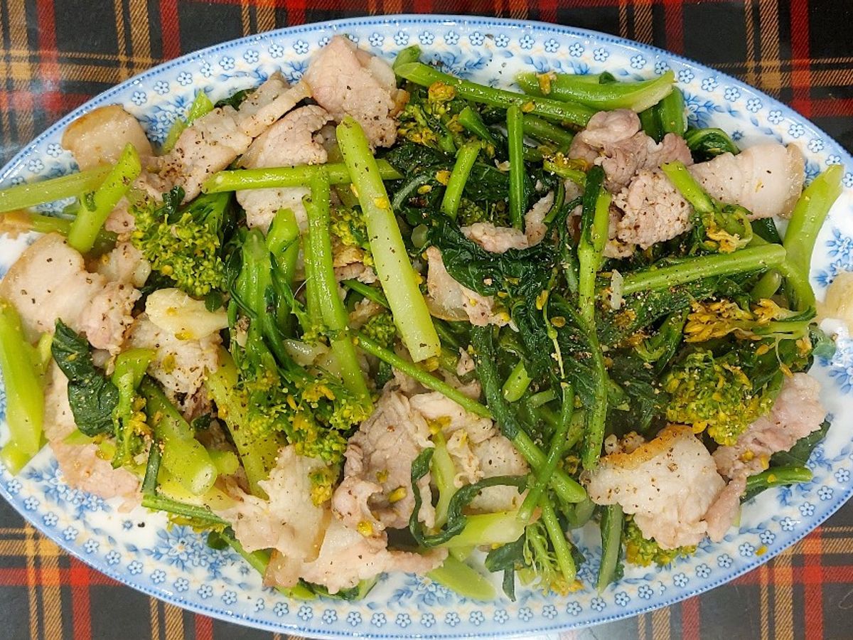Thịt nai xào súp lơ baby