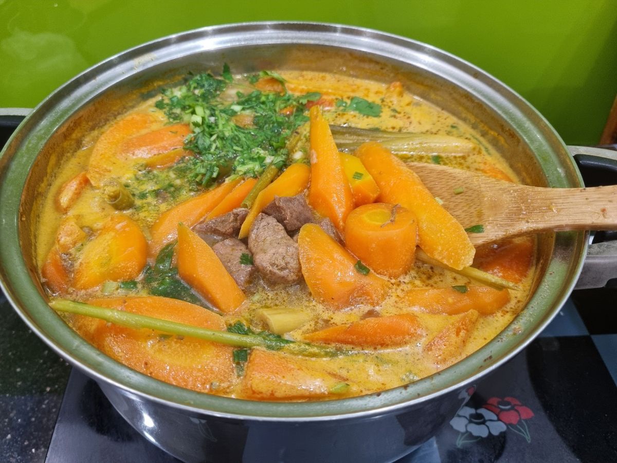 Bò Kho Xốt Vang