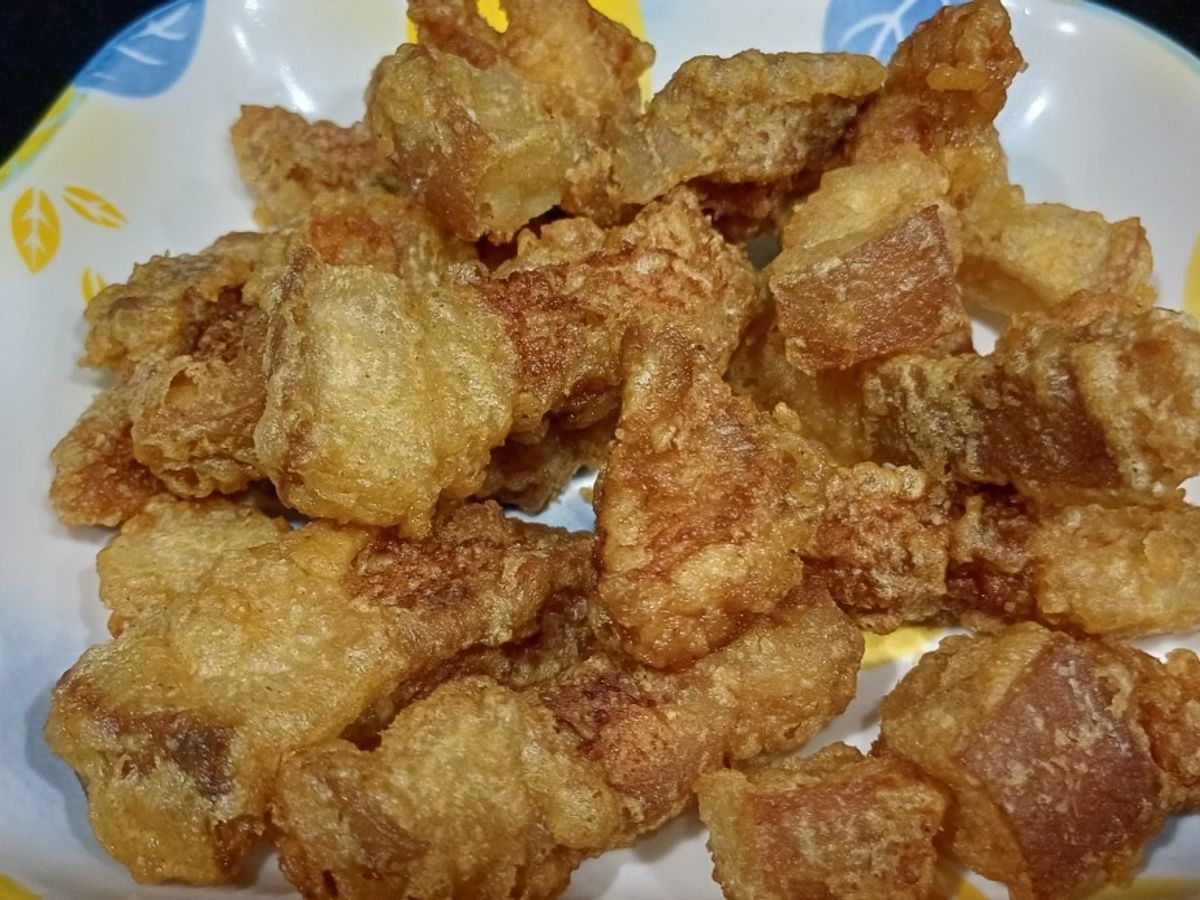 Thịt đùi heo lăn bột chiên giòn