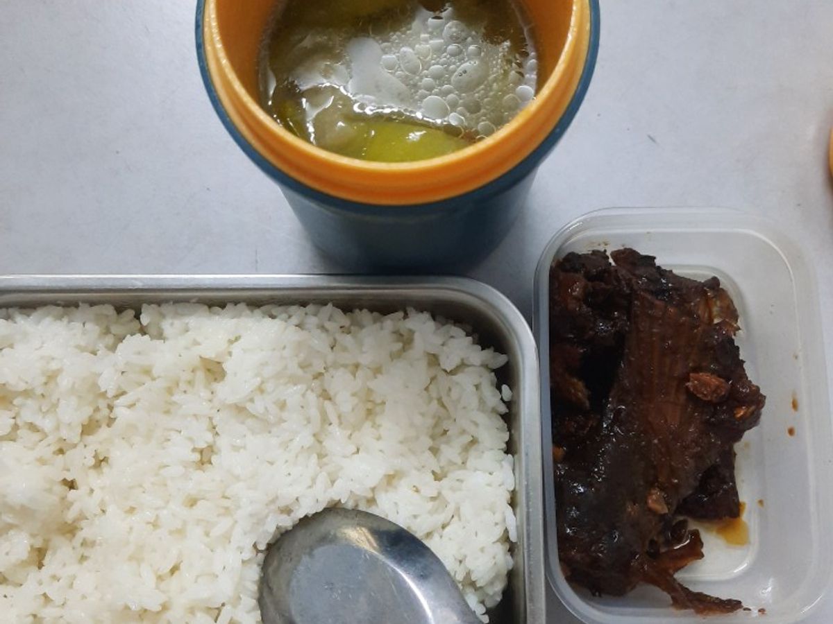 Cá kho tương_ canh mướp: Cơm trưa vp