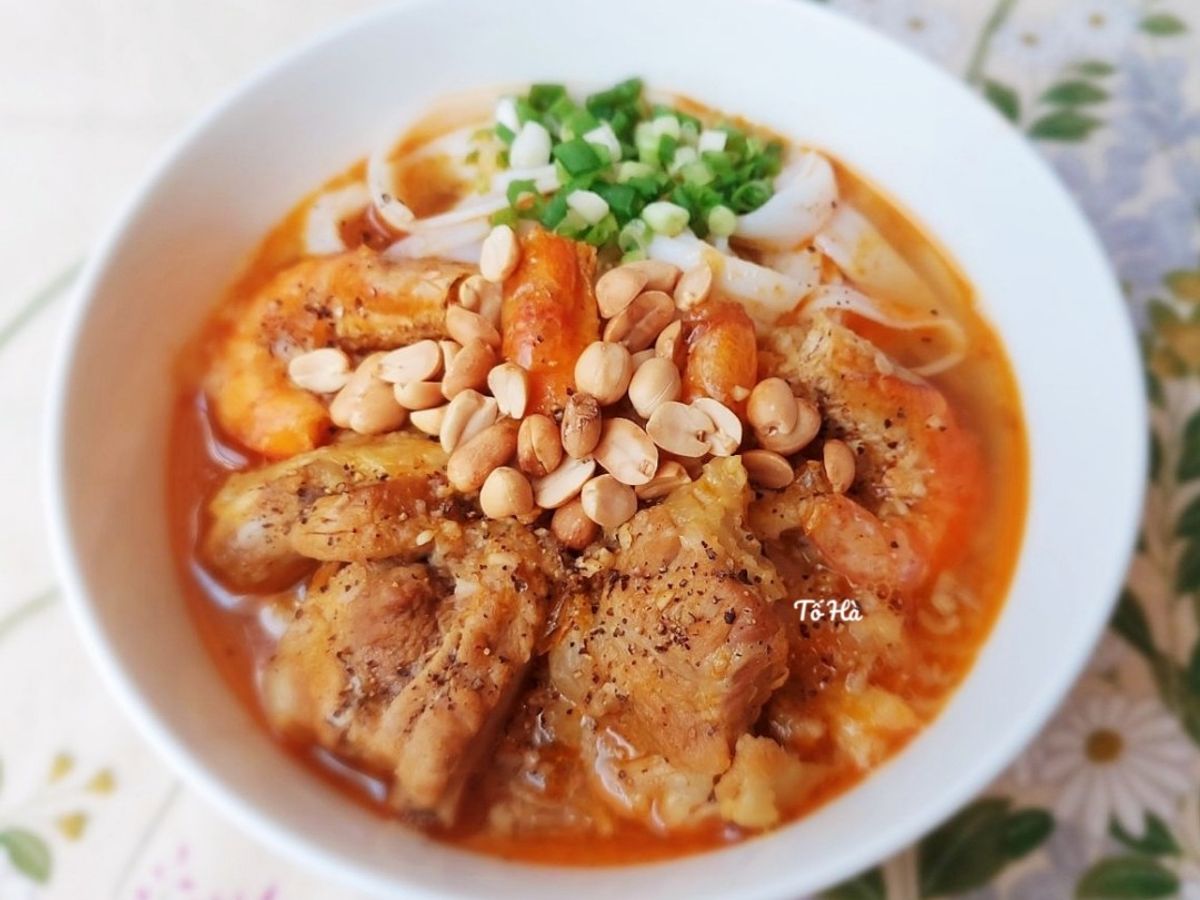 Mì QUẢNG sườn-tôm