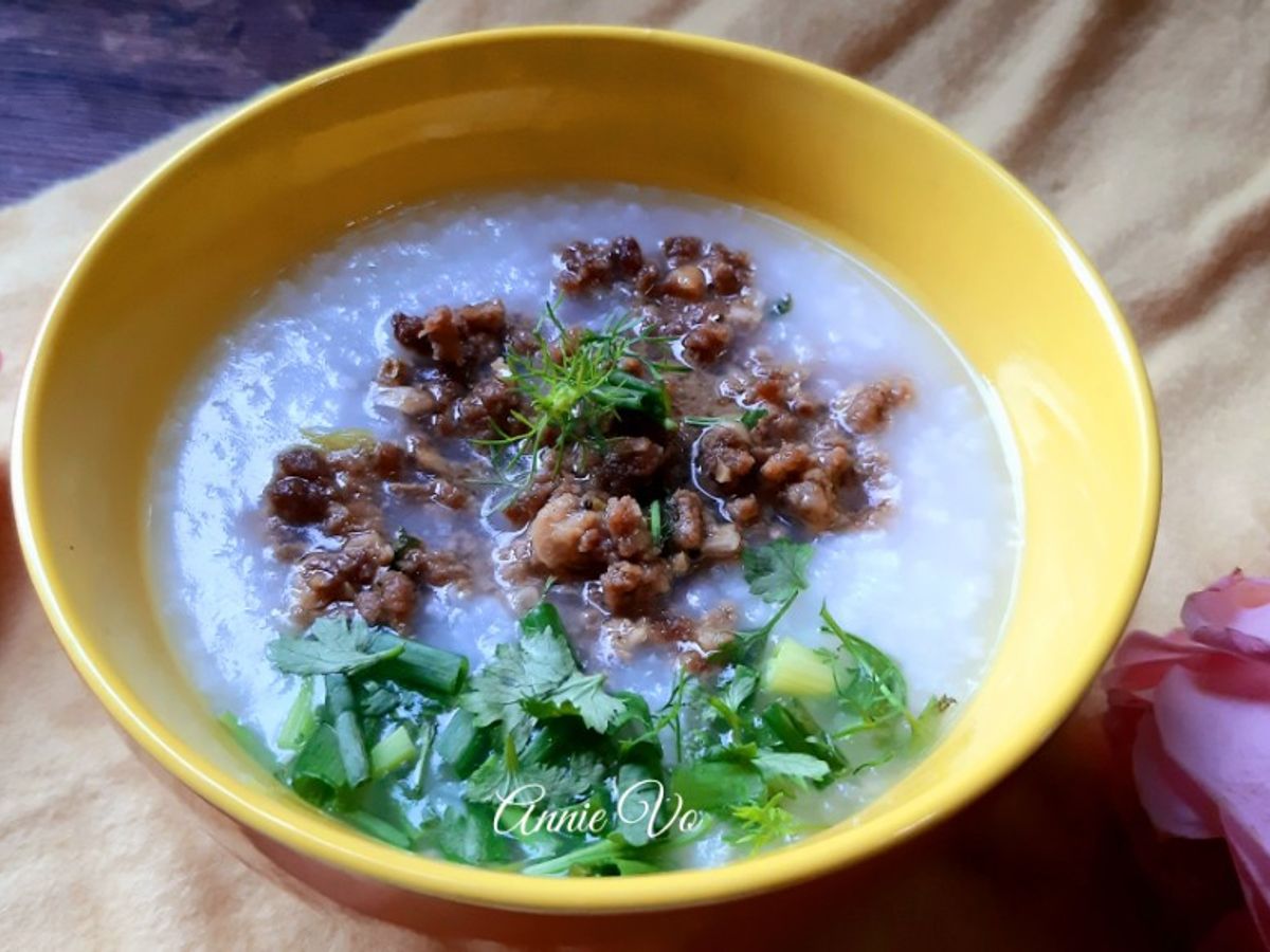 Cháo thịt bò băm xào
