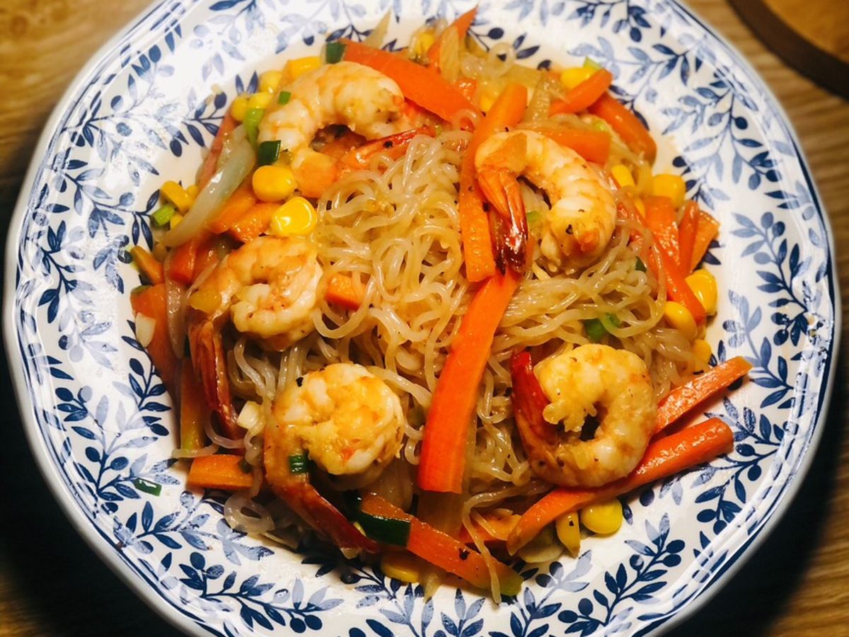 Bún nưa xào tôm