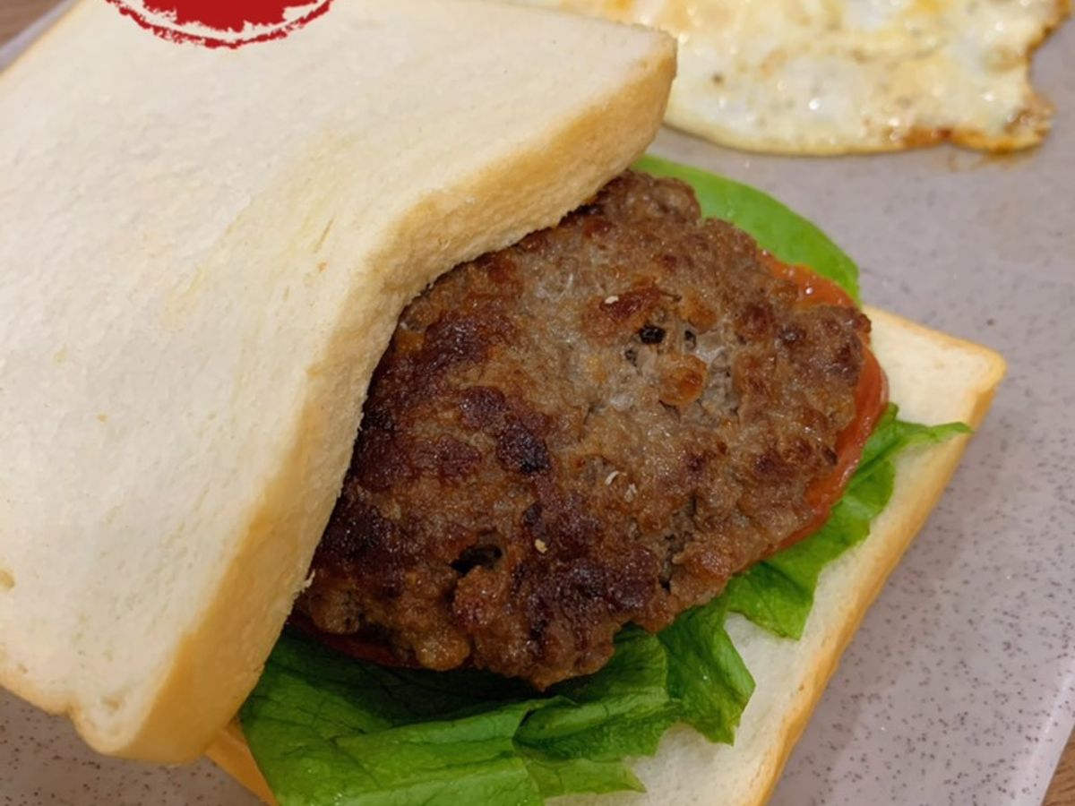 Sandwich bò bằm