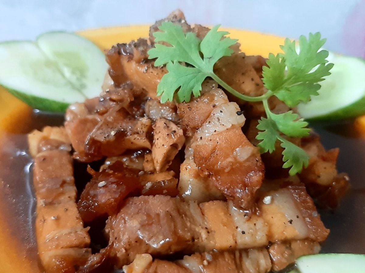 Thịt kho tiêu mới lạ với heo quay