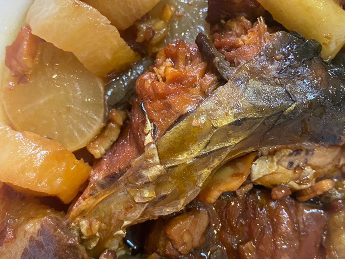 Cá kho củ cải