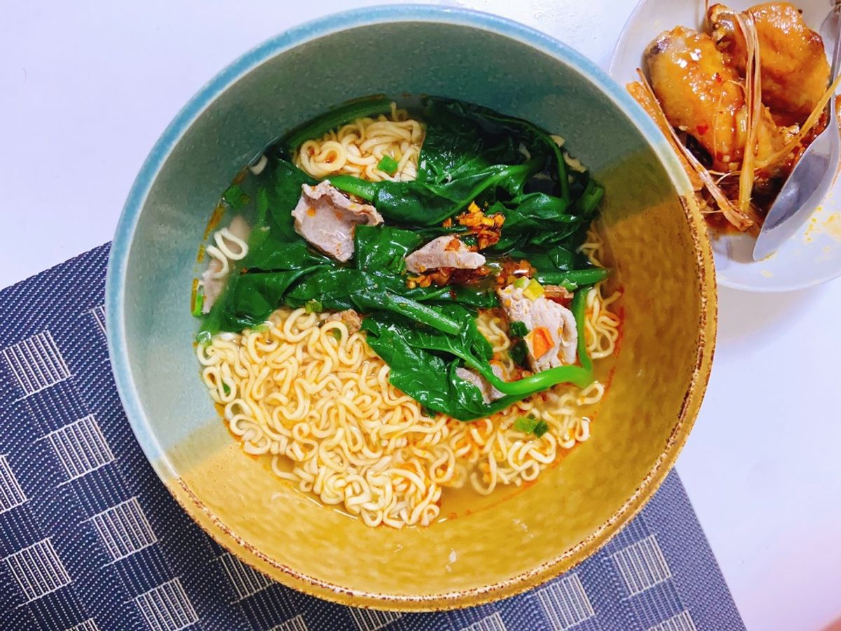 Mì tôm thịt