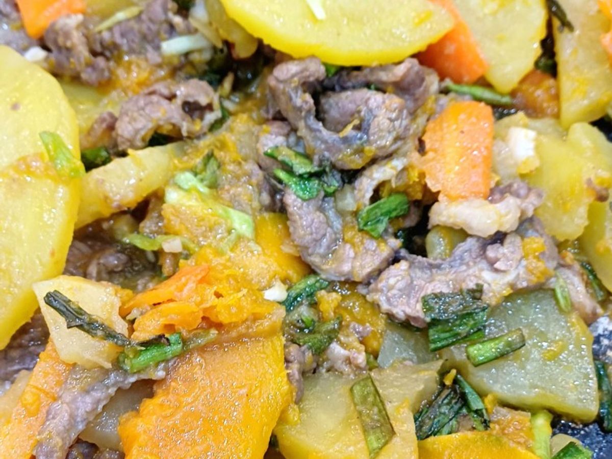 Khoai tây, bí ngô xào thịt bò