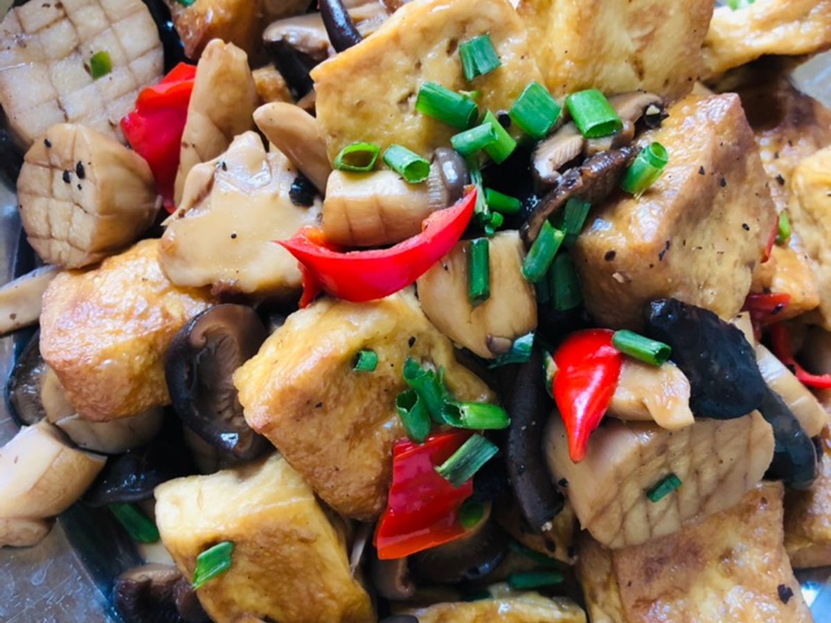 Đậu kho nấm