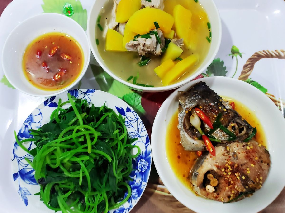 Cơm nhà 22