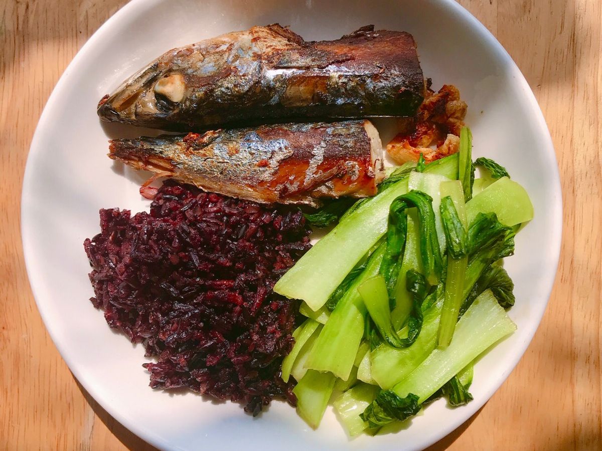 Eatclean - Cá hấp chiên NCKD + Cải thìa xào + cơm gạo lứt
