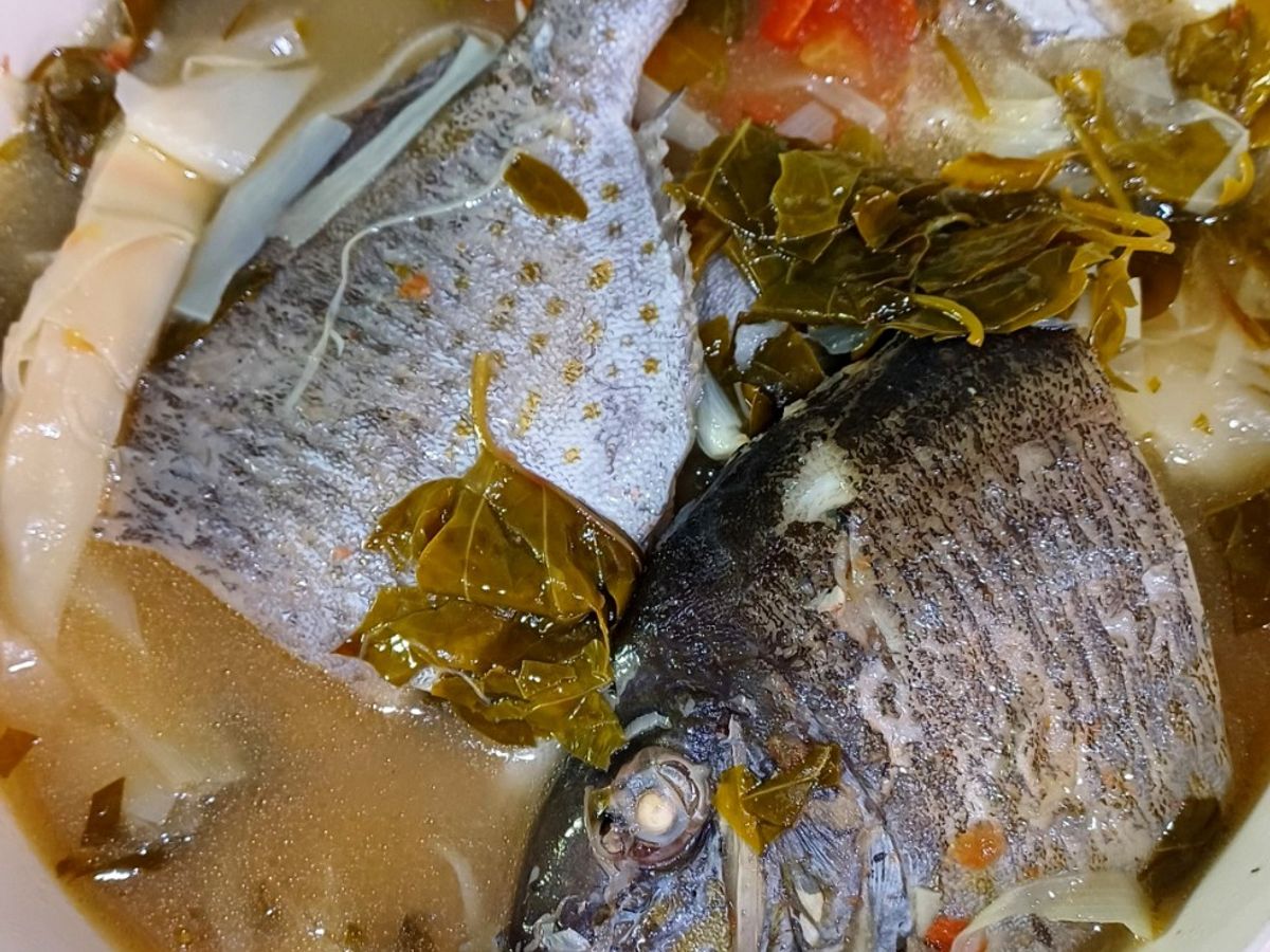 Cá dìa nấu măng, lá giang