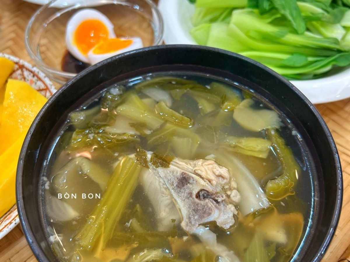 Canh Cải Chua Hầm Xương Heo