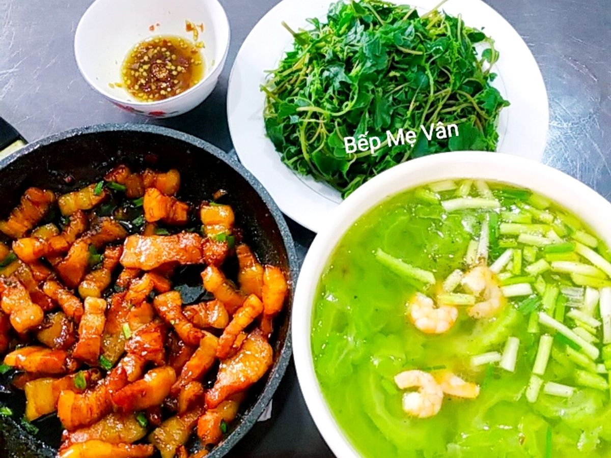Bữa cơm gia đình