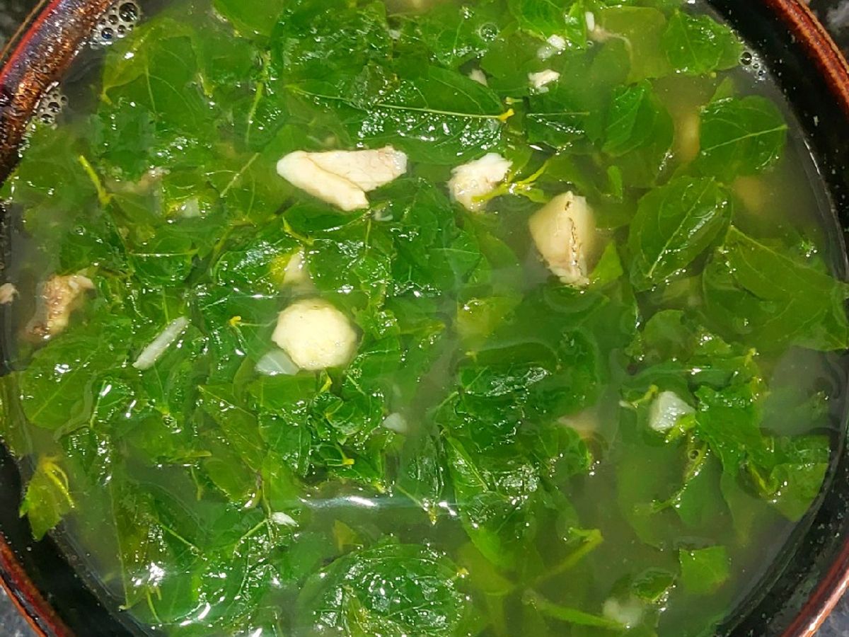 Canh rau ngót nấu cá