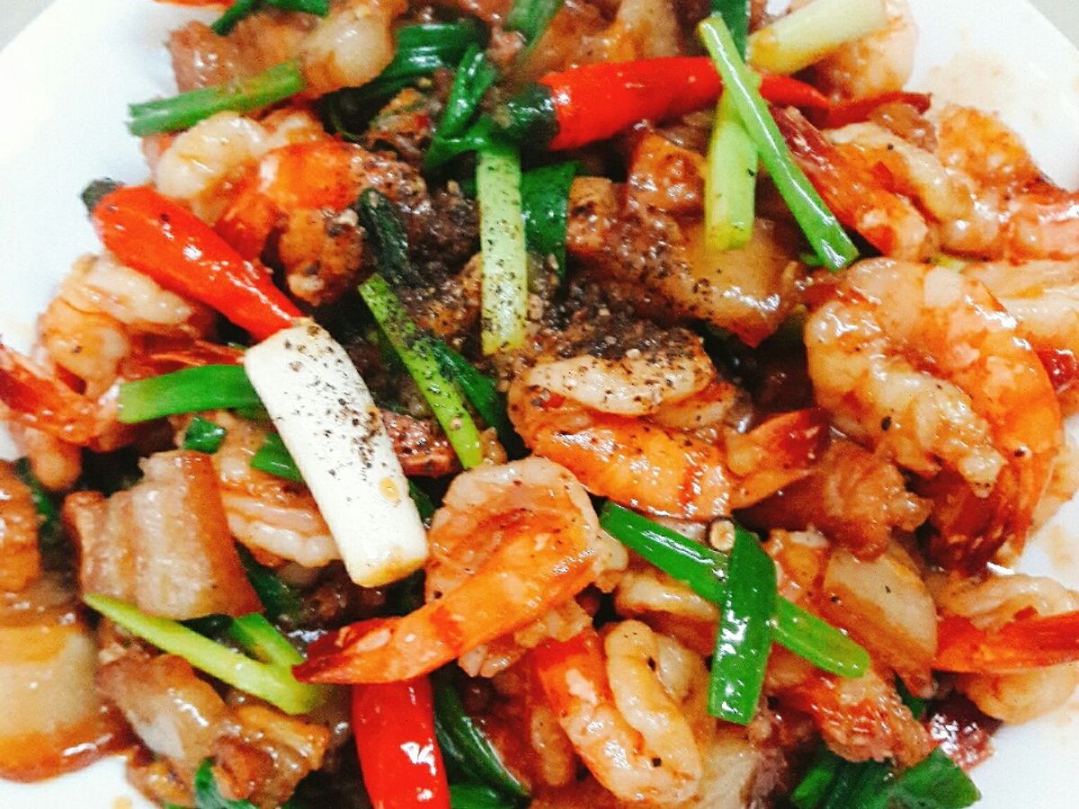 Tôm rim thịt ba chỉ