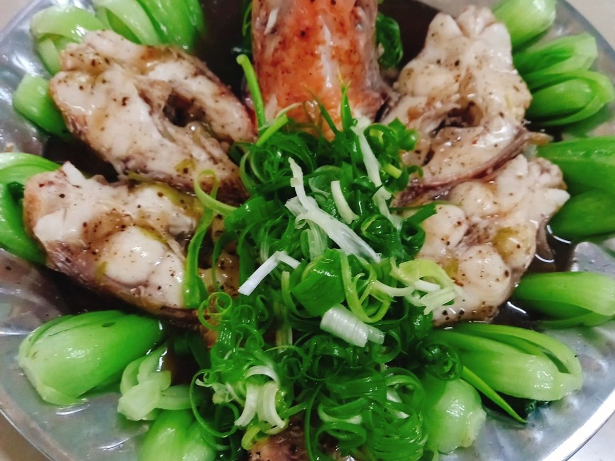 Cá điêu hồng hấp cải thìa