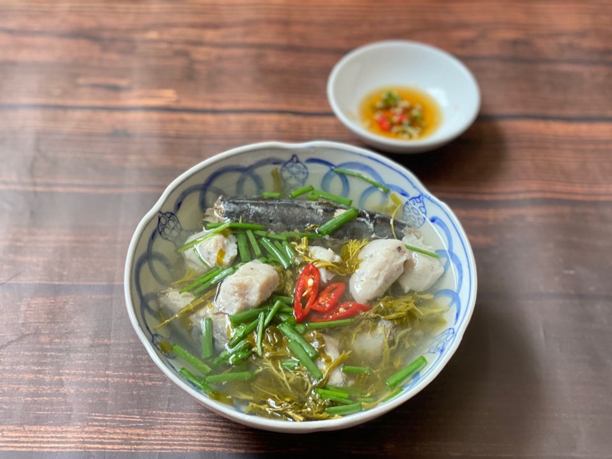 Cá Nục Nấu Lá Me