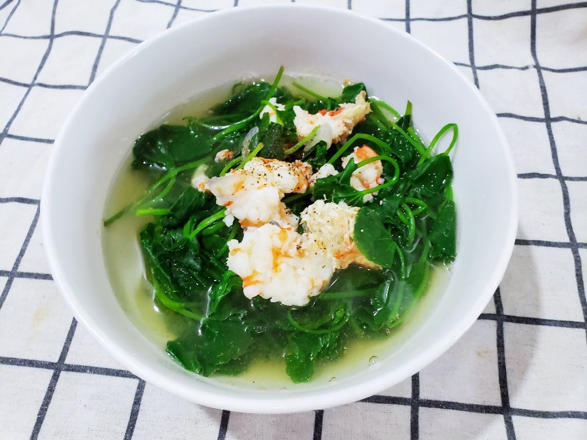 Canh rau má nấu tôm