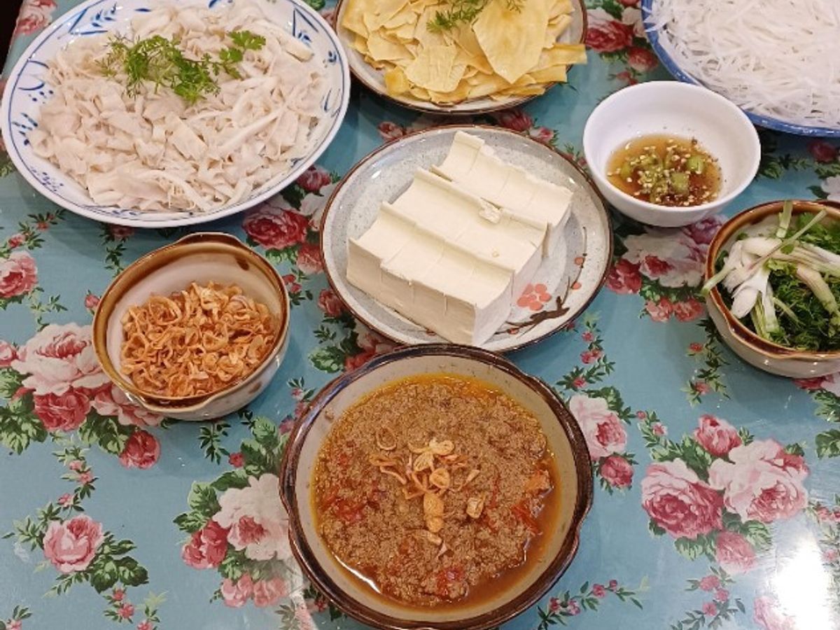 Lẩu cua đồng