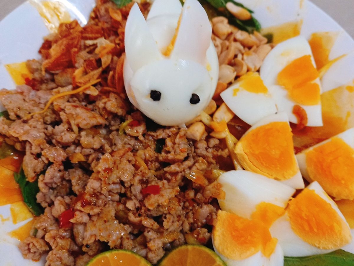 Bánh tráng trộn thịt băm