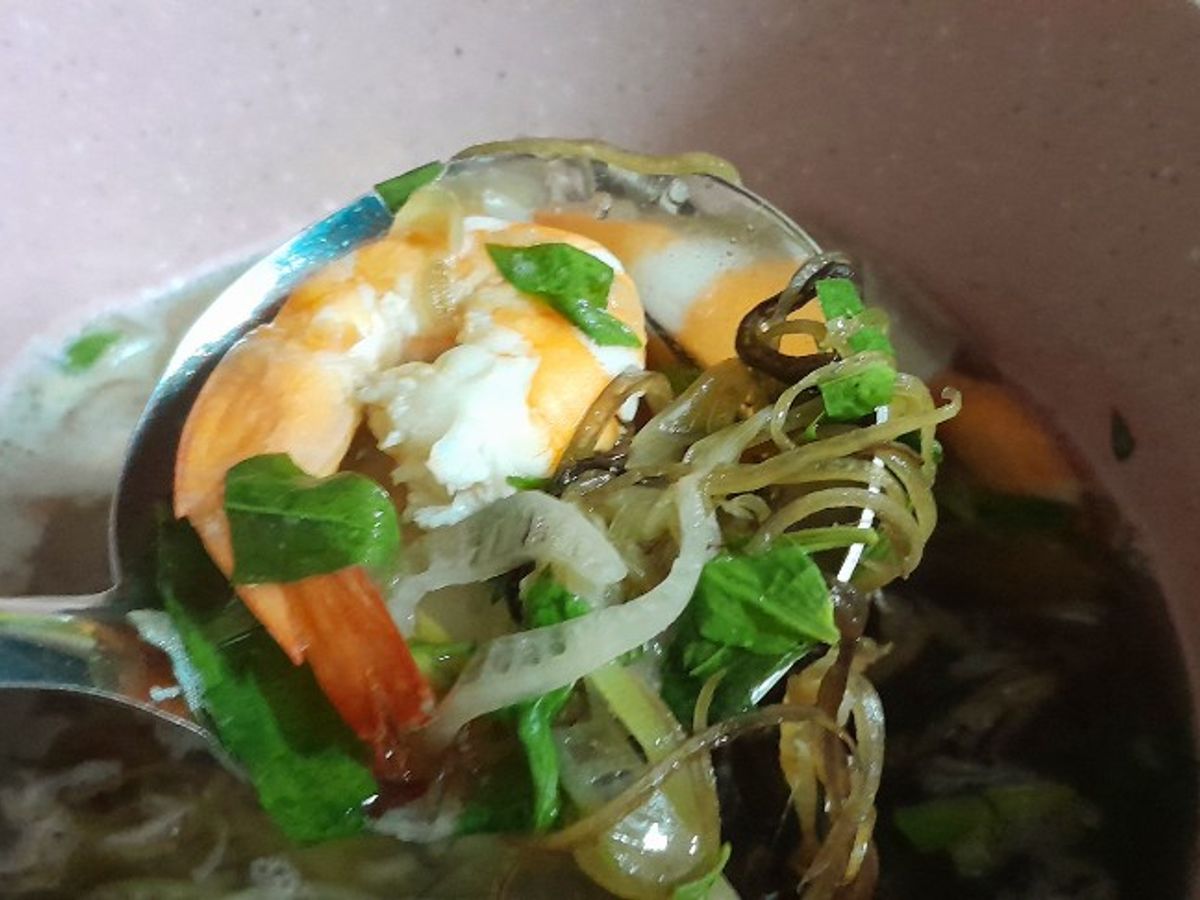 Canh rau muống bắp chuối nấu tôm