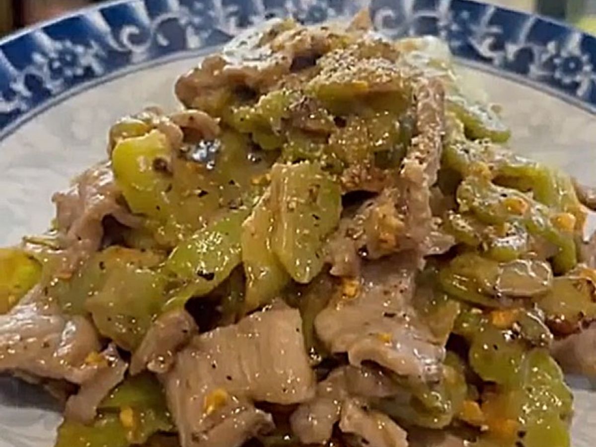 Khổ qua tàu xì xào bò