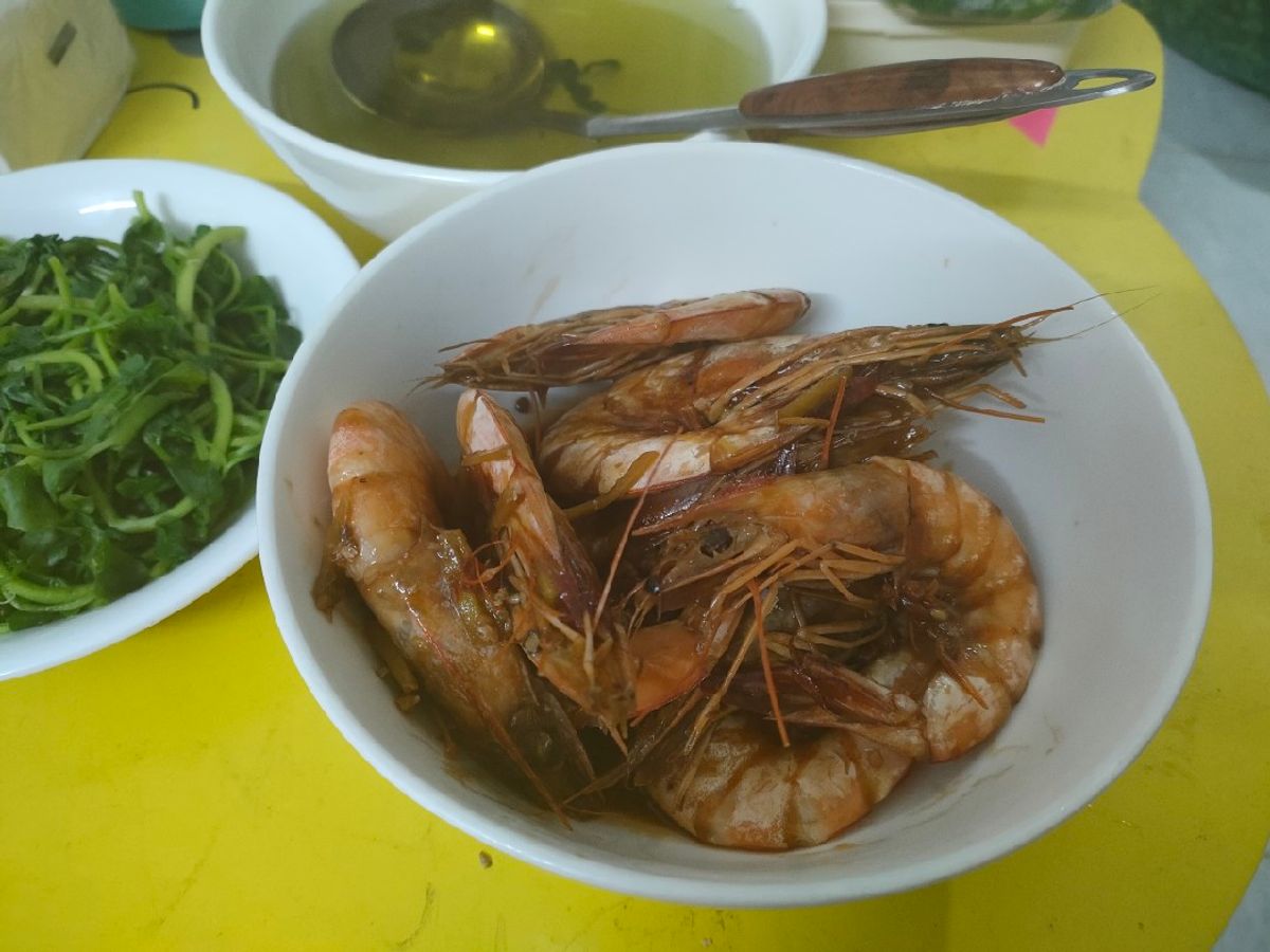 Tôm sốt xì dầu tỏi