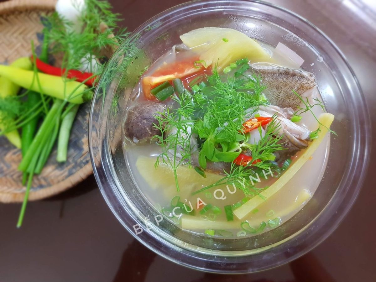Cá mú nấu chua