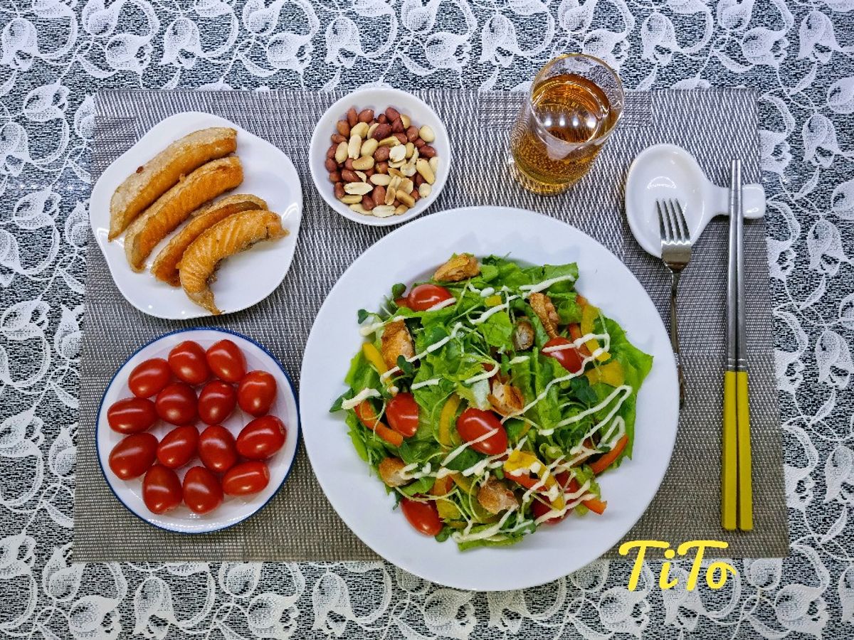 Salad rau mầm cá hồi