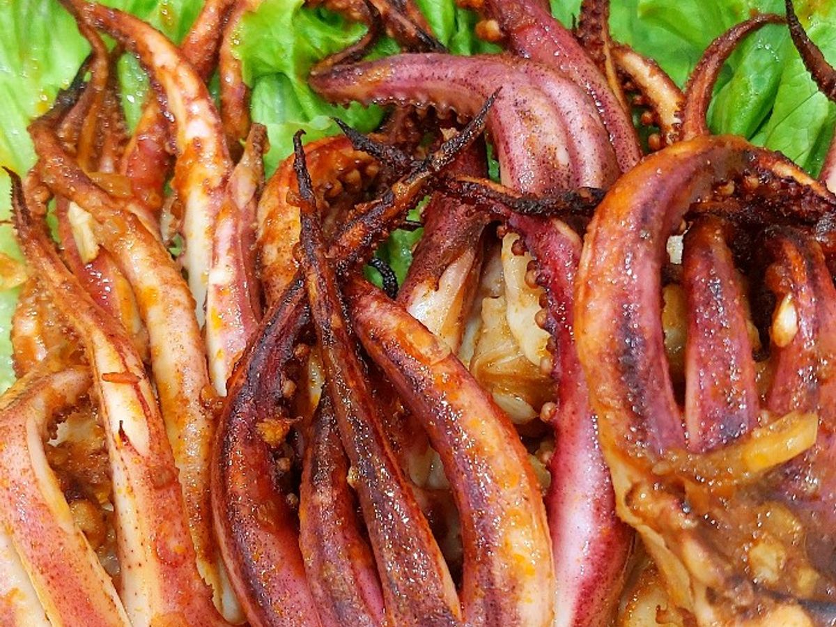Râu mực nướng sa tế