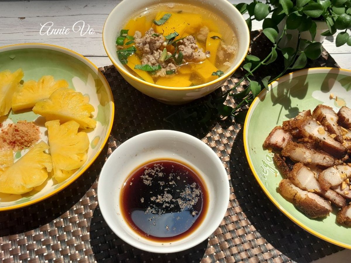 Bữa cơm nhà đơn giản và ngon miệng