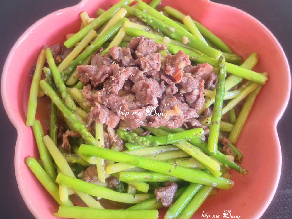 Măng tây xào thịt bò