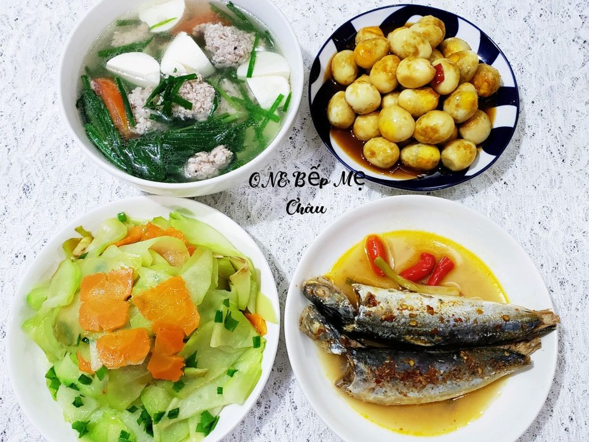 Cơm nhà ngày mưa