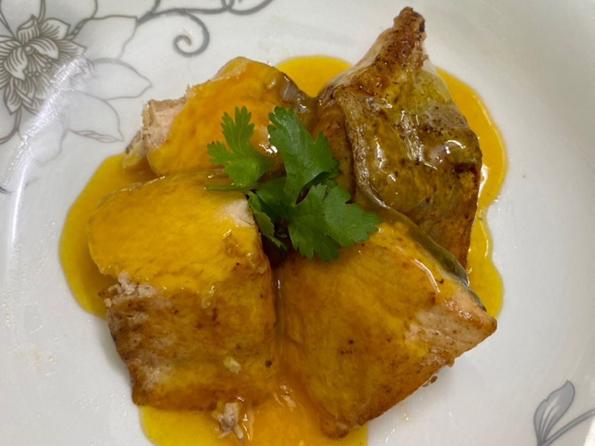 Cá hồi sốt chanh dây