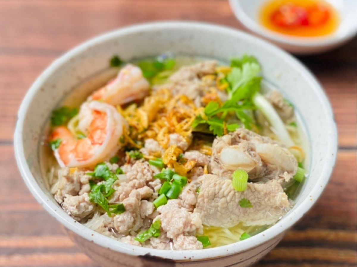 Mì Trứng Sườn Tôm Thịt