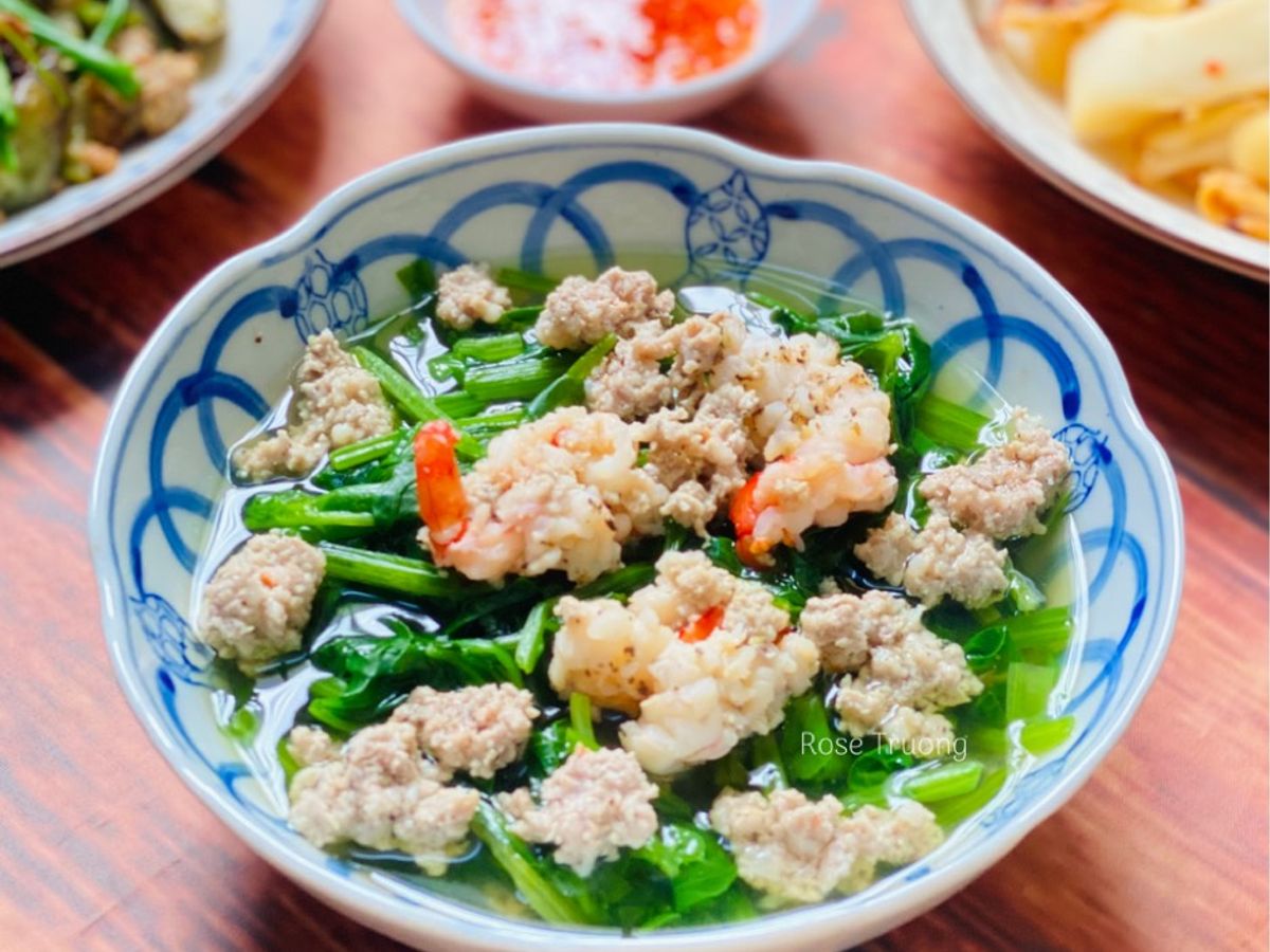 Canh Cải Bó Xôi Tôm Thịt