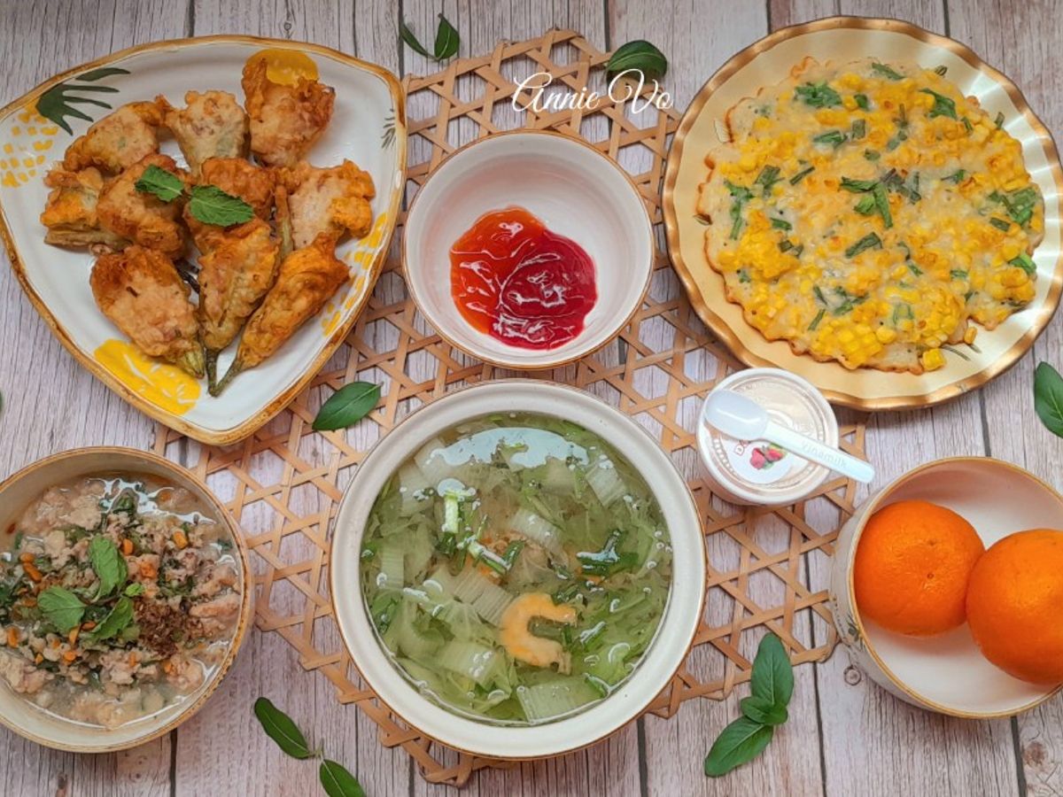 Mâm cơm nhà nhiều màu sắc