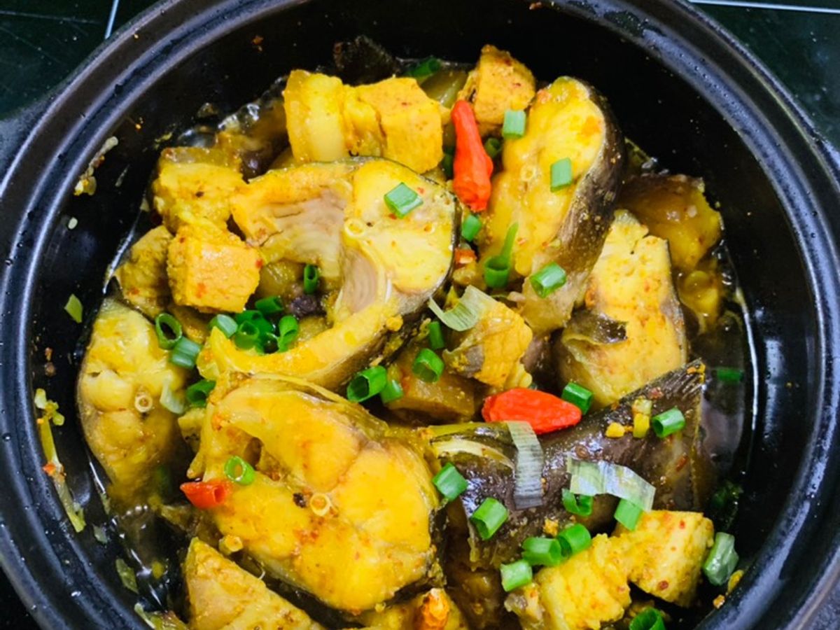 Cá lăng kho nghệ