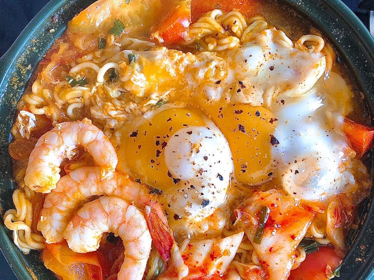 Mì Kim Chi Cay, Trứng Và Tôm