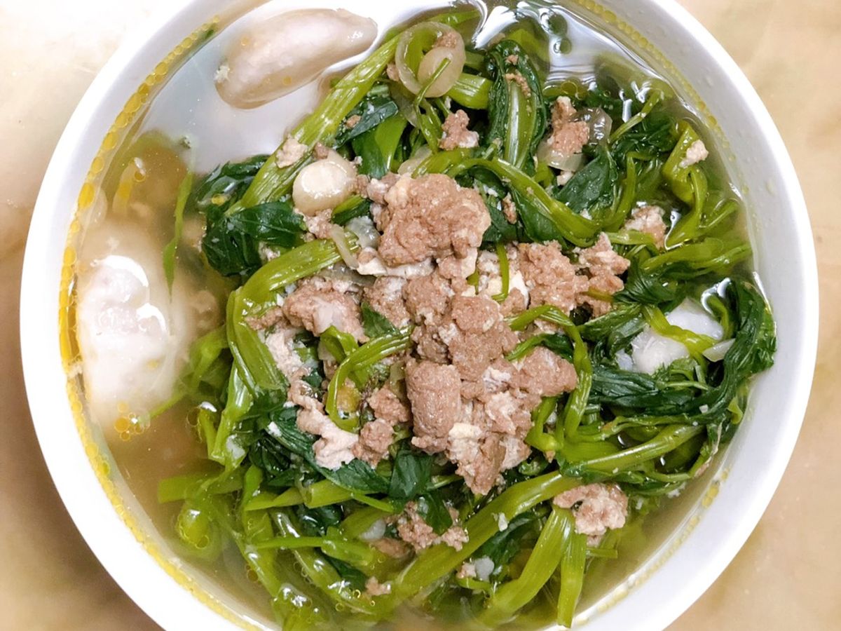 Canh cua-khoai sọ-rau muống
