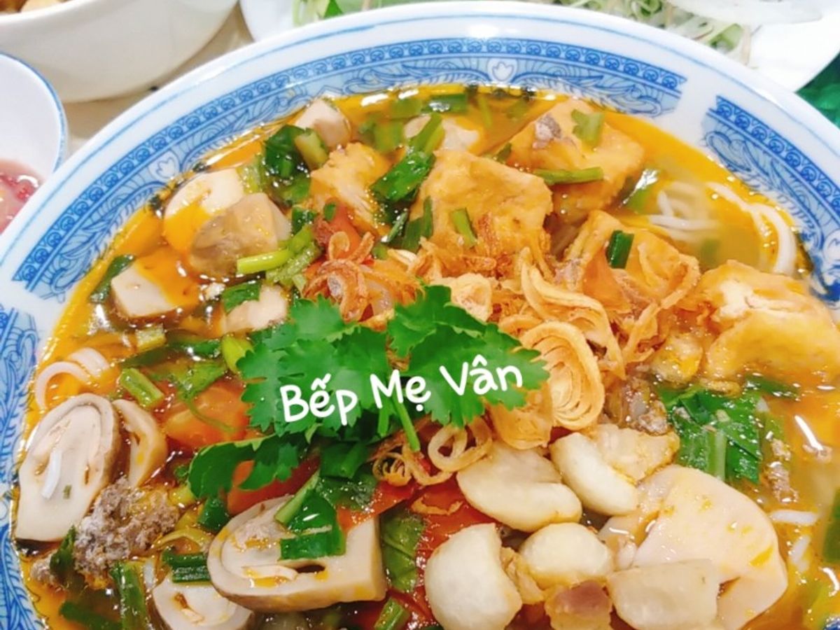 Bún riêu cua tóp mỡ