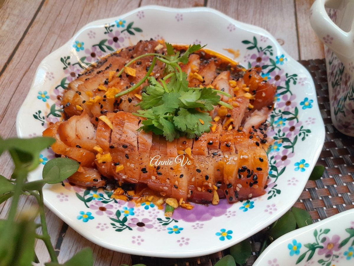 Thịt rim mè