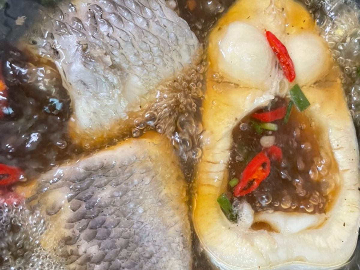 Món cá kho ăn cơm với nộm (gỏi) rau muống 👏