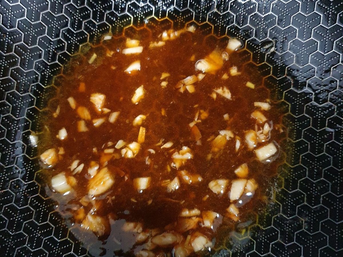 Sốt mắm bơ tỏi (để làm gà chiên mắm hoặc cá viên chiên mắm tỏi)
