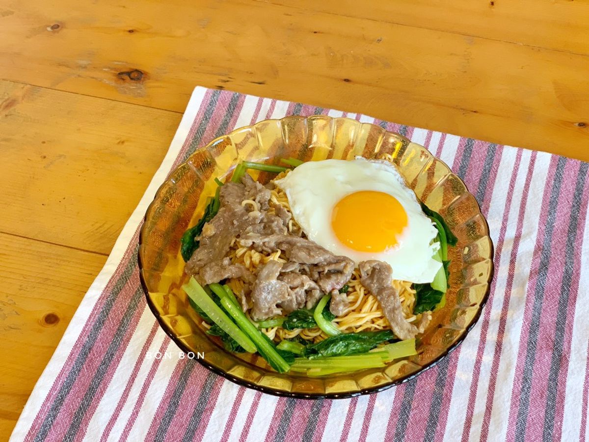 Mì Gói Xào Bò Trứng