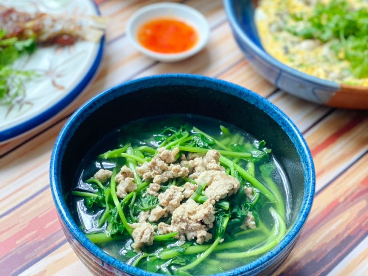 Canh Xà Lách Xoong Nấu Thịt Heo