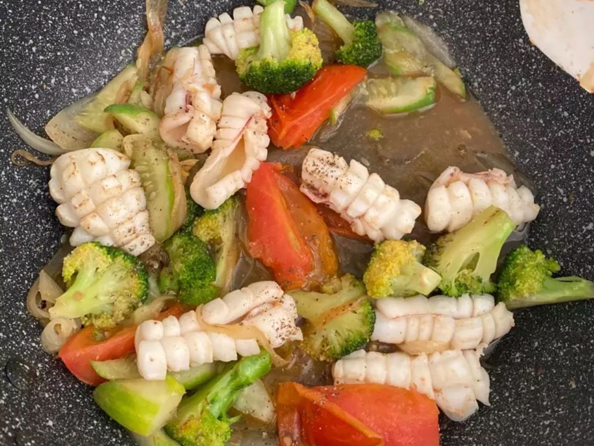 Mực xào chua ngọt